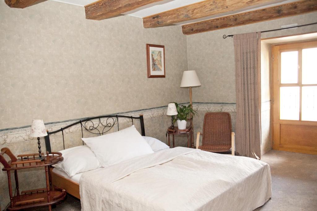 Hotel U Zlateho Lva ハブリーチクーフ・ブロト 部屋 写真